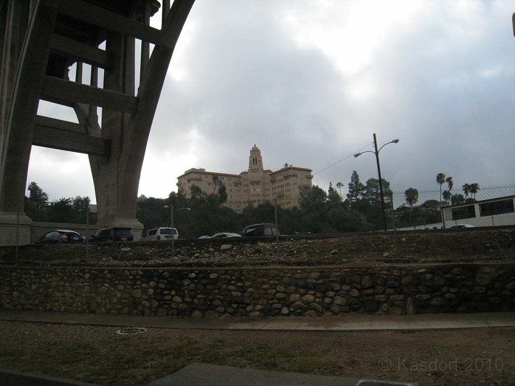 Pasadena Marathon California 2010-02 0430.jpg - The Pasadena California Marathon - 2010.